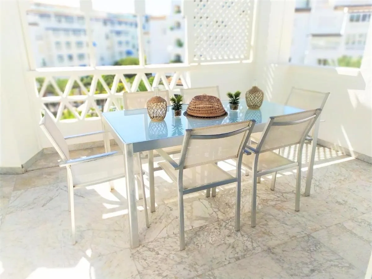 Las Gaviotas Apartment 3 Bedrooms Puerto Banus-Marbella 0*, Marbella