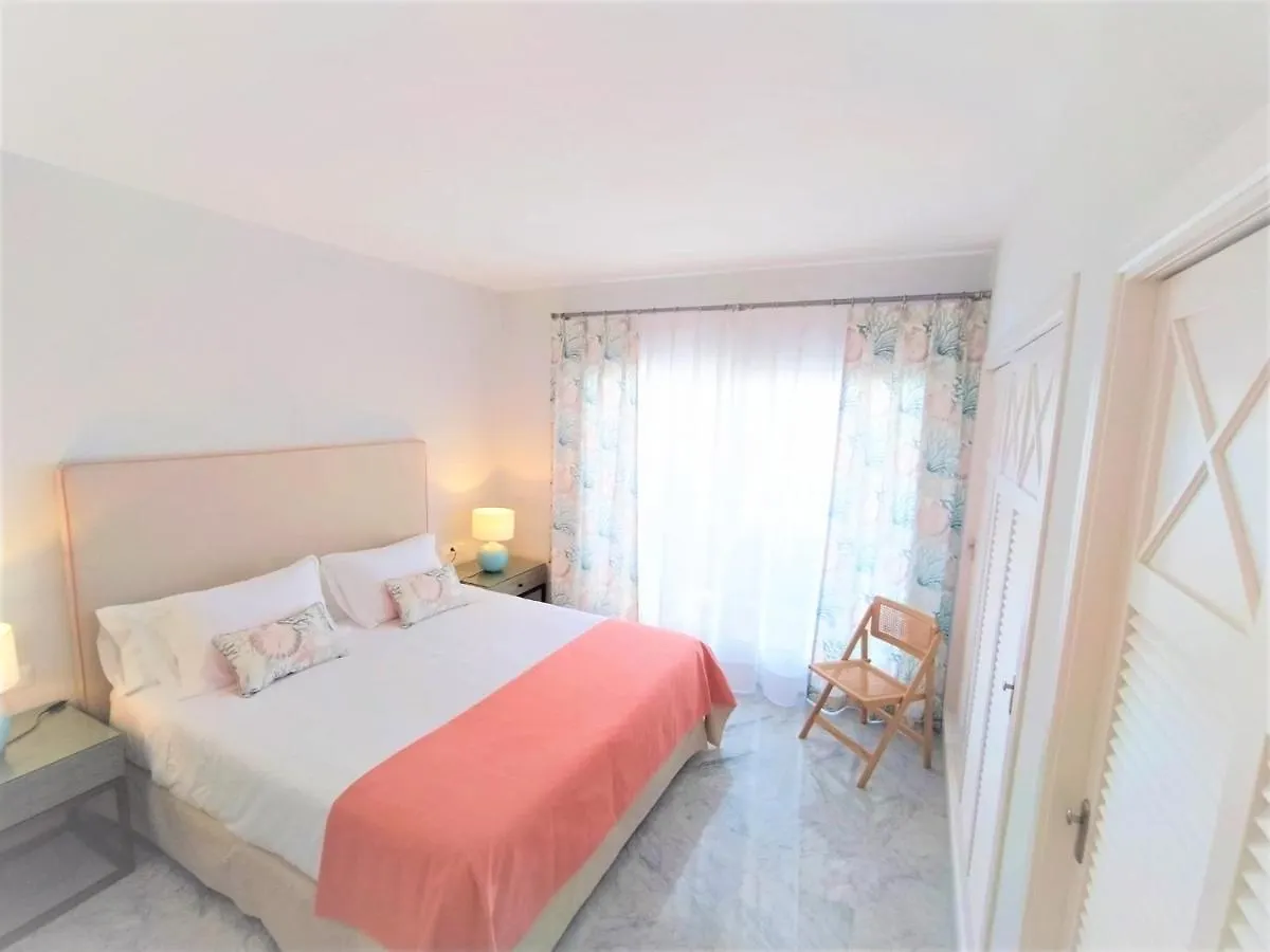 Las Gaviotas Apartment 3 Bedrooms Puerto Banus-Marbella